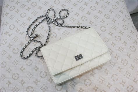 white chanel wallet on chain|Chanel wallet on chain preis.